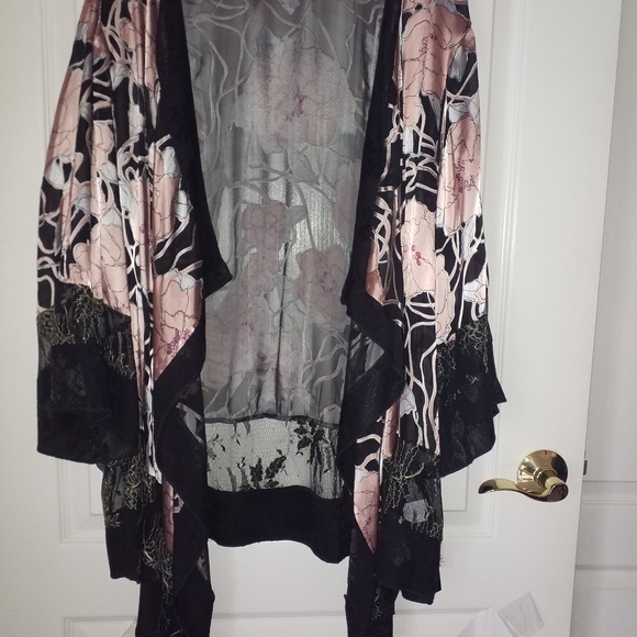 NEW SPENCER ALEXIS VK BLK PINK WHT EASTER SPEC 3X - Picture 2 of 6